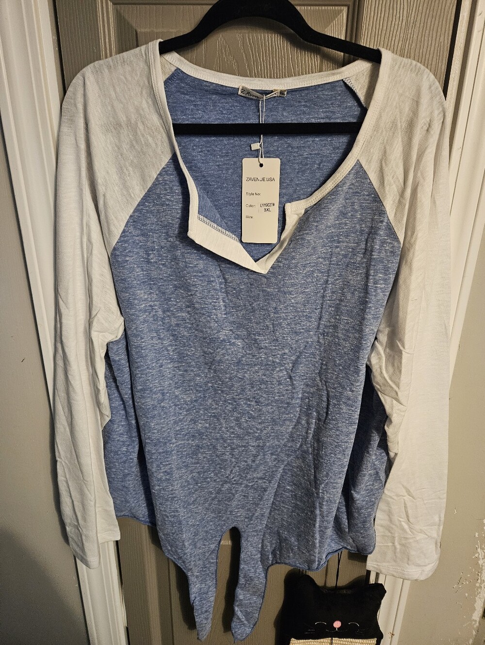 BRAND NEW ** Zaful Blue & White Two-Tone Raglan Long Sleeve